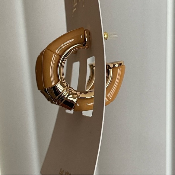 Lilly Pulitzer Oyster Bay Hoop Earrings - Picture 4 of 8